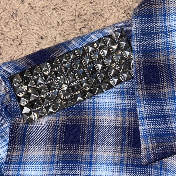 What Goes Around Comes Around Blue Plaid Buttondown with Studs - Picture 2 of 2